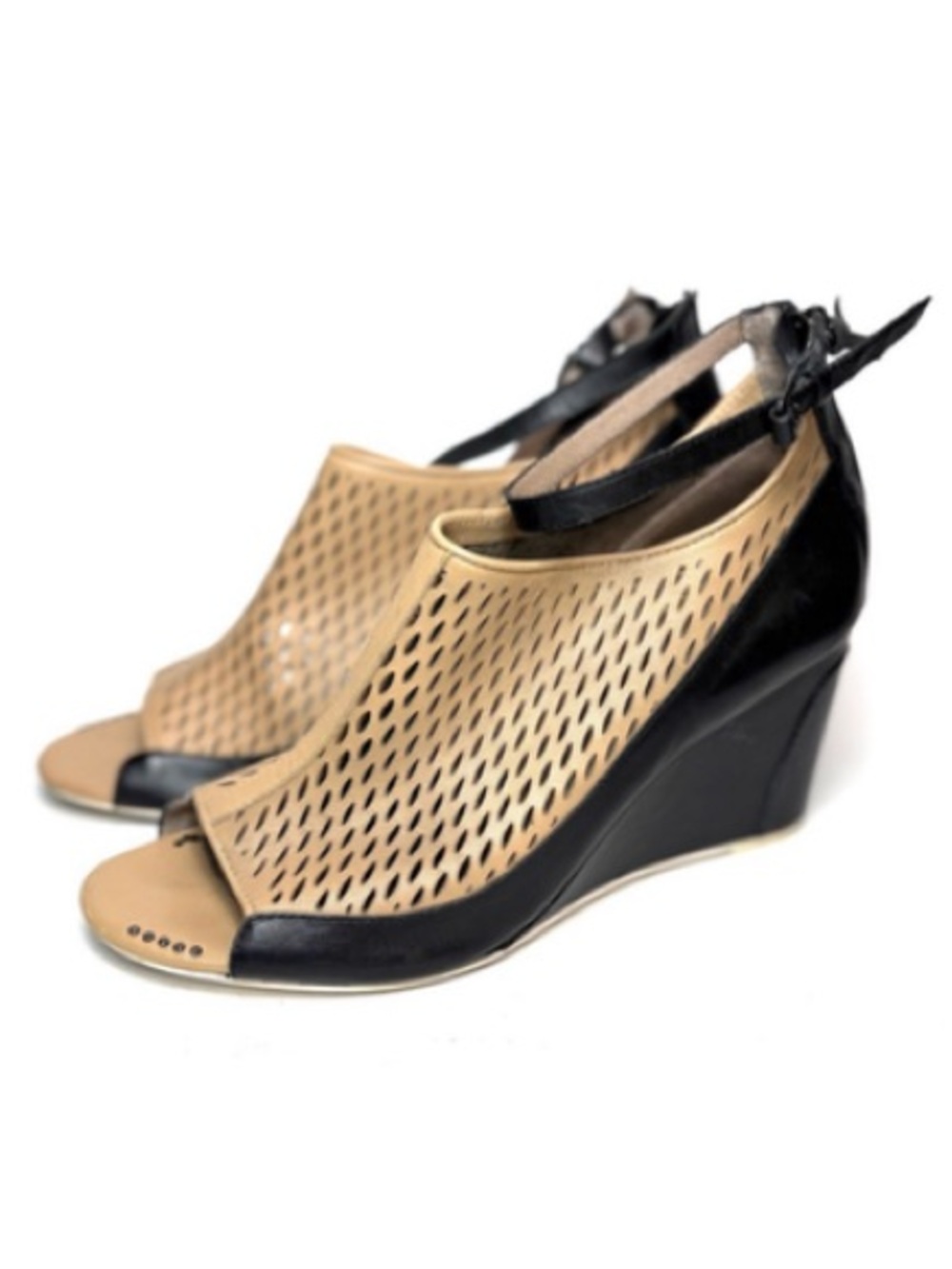 Schuler & Sons Anthropologie Maricopa Laser Cut Wedge Sandals | 8.5